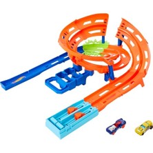 Esranın Dünyası Hot Wheels Ikili Yarış ve Akrobasi Pisti Hot Wheels Ikili Yarış ve Akrobasi Pisti, 2 Adet 1:64 Ölçekli Oyuncak Araba, Kolayca Saklanabilir HTK17