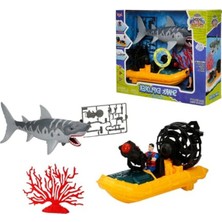 Esranın Dünyası Işıklı 12 Parça Shark Explorer Oyun Seti, Eğlenceli Macera