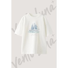 Schooner Tasarım Baskılı Unisex Oversize Kalıp Beyaz Tshirt