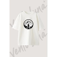 Dag Yuruyus_1 Tasarım Baskılı Unisex Oversize Kalıp Beyaz Tshirt