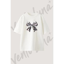 Silver Bow Tasarım Baskılı Unisex Oversize Kalıp Beyaz Tshirt