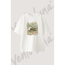 Karavan Kamp Tasarım Baskılı Unisex Oversize Kalıp Beyaz Tshirt