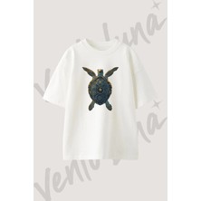 Deniz Kaplumbagasi_2 Tasarım Baskılı Unisex Oversize Kalıp Beyaz Tshirt