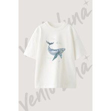 Kozmik Balina_1 Tasarım Baskılı Unisex Oversize Kalıp Beyaz Tshirt