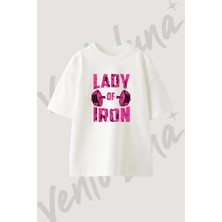 Lady Of Iron Tasarım Baskılı Unisex Oversize Kalıp Beyaz Tshirt