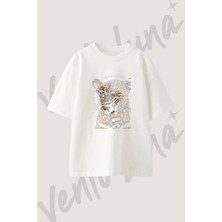Roaring Leopard_1 Tasarım Baskılı Unisex Oversize Kalıp Beyaz Tshirt