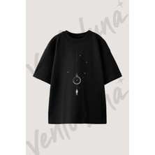 Saat Adam Tasarım Baskılı Unisex Oversize Kalıp Siyah Tshirt