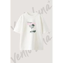 Cocktail Girl Tasarım Baskılı Unisex Oversize Kalıp Beyaz Tshirt