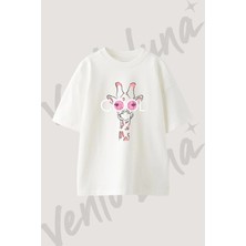 Gozluklu Zurafa Tasarım Baskılı Unisex Oversize Kalıp Beyaz Tshirt