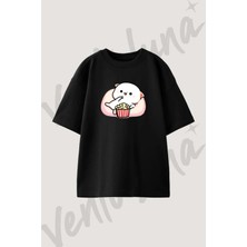 Mochi Peach Cat Tasarım Baskılı Unisex Oversize Kalıp Siyah Tshirt