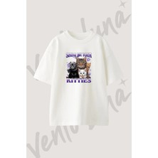 Yavru Kediler Tasarım Baskılı Unisex Oversize Kalıp Beyaz Tshirt