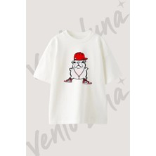 Kirmizi Sapka Bulldog Tasarım Baskılı Unisex Oversize Kalıp Beyaz Tshirt