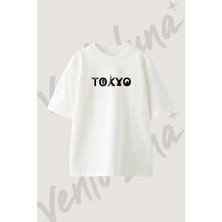 Tokyo Sembolleri Tasarım Baskılı Unisex Oversize Kalıp Beyaz Tshirt