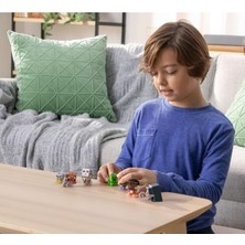 Aesco Mini Aksiyon Figürü Seti - 7 Farklı Karakter, Pikselli Tasarım