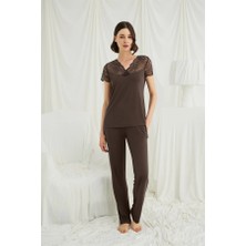 Nevamel® Kısa Kollu ve Dantelli V Yaka Pijama Takımı