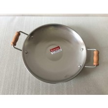 Sync Ticaret Mobilreyon - Kavurma Sacı 3.no 36,5 cm – Krom Çelik Ahşap Kulplu Kavurma Sacı - Tava Kamp Piknik