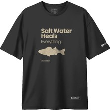 Balıkçılık Temalı Tişört - Salt Water Heals Everything