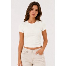 Kadın Ekru %100 Pamuk Baby Tee (Dar Kalıp) Bisiklet Yaka Kısa Kollu Crop Tişört