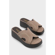 Capone Outfitters Hakiki Deri Süet Dolgu Topuklu Kadın Sandalet