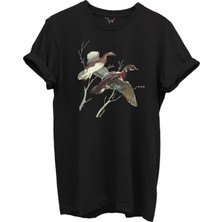  Uçan Yaban Ördekleri Çizim Baskılı %100 Pamuk Regular Fit Bisiklet Yaka Unisex T-Shirt