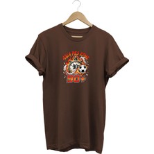  Erkek Siyah Asla Pes Etme 90+ Futbol Baskılı Bisiklet Yaka T-Shirt