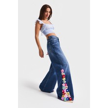It's Basic Kadın Mavi Renk 2w5-5 Palazzo Fit Renkli Çiçek Örgü İşlemeli Özel Tasarım Denim Jean