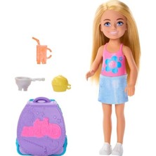 Esranın Dünyası Barbie Chelsea Aile ve Dostlar Kapkek Pişirme Çantası, Sarışın Chelsea Bebek, Pişirme Temalı Aksesuarla ile Takılabilir Sırt Çantası, JBF46