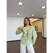 Salome Butik V Yaka Fırfır Detaylı Gömlek