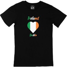  Dublin Irlanda Bayraklı Kalpli Siyah Tişört