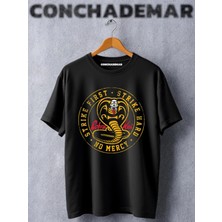 Cobra Kai No Mercy Strike First Strike Hard Baskılı Oversize T-Shirt