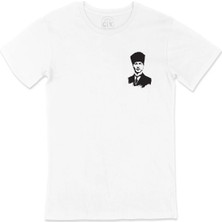  Mustafa Kemal Atatürk Cep Logo Tasarımlı Beyaz Tişört