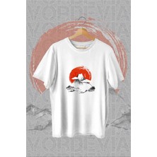  Dağ Baskılı Beyaz Oversize T-Shirt