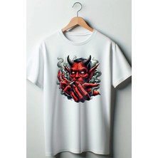  Şeytan Baskılı Beyaz Oversize Bisiklet Yaka Tshirt