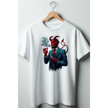  Şeytan Baskılı Beyaz Oversize Bisiklet Yaka Tshirt