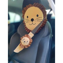 Tosbai Şampiyon Aslan Araba Boyun Yastığı ve Emniyet Kemeri Aksesuarı Peluş Kılıf Seti(1 Yastık ve 1 Kılıf)