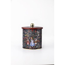 Evle-Tales Desenli Yuvarlak Metal Saklama Kabı, Erzak Saklama Kabı - Organizer Kutu 14 cm x 15 cm (Tales Alices)