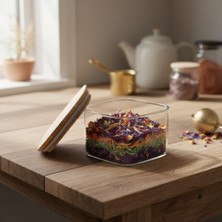 400 ml Bambu Kapaklı Kare Cam Saklama Kabı - Dikey Çizgili Rölyef Desenli Vakumlu Kahvaltılık ve Erzak Kabı (10X10X6 Cm)