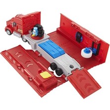 Pixar Cars Dönüştürülebilir Mack Oyun Seti HDC75