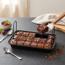 18 Bölmeli Kare Kesim Brownie ve Kek Kalıbı - Yanmaz, Yapışmaz ve Çizilmez Karbon Çelik Fırın Tepsisi