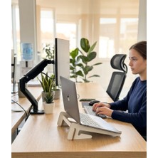 Monte Toys Montetoys Ergonomik Ahşap Laptop Standı Laptop Yükseltici Dekoratif ve Tüm Modellerle Uyumlu Beyaz