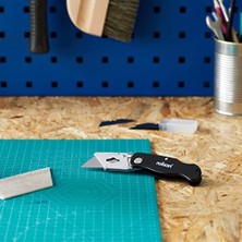 Aesco 62848 Folding Lock-Back Knife