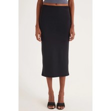Busem Kadın Slim Fit Dar Kesim Midi Boy Siyah Etek