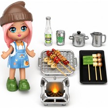 Piknik Oyuncak Koleksiyon Figürü - Little Corner Ateş Başı Pikniği Kız Figürü