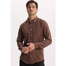 Tudors Erkek Slim Fit Dar Kesim Düz Oxford Armalı Düğmeli Yaka Kahverengi Spor Gömlek