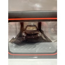 YVZ 1/24 Ölçekli Porsche Panamera Metal Araba Detaylı Tasarım