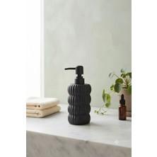 Dalgalı Seramik Mat Siyah Pompalı Sıvı Sabunluk - 400 ml - 18 x 8 x 7 cm
