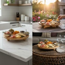 Ahl Shop Bambu Top Ayaklı Yuvarlak Sunumluk – 25CM Çap Seçenekli Doğal Ahşap Servis Tabağı | Peynir, Meze, Kek Standı, Kahvaltı ve Charcuterie Board | Yükseltilmiş Masaüstü Tepsi (25 Cm)
