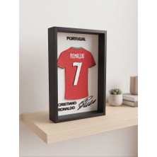 Riva Self Cr7 Portekiz Forma Tasarım 3D Çerçeve - Futbolseverlere Özel Hediye