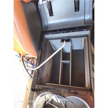Tech Trade Chery Tiggo 8 Pro Kolçak Organizer-4 Bölmeli Chery Yazılı (Avantgarde Modellere Uyumlu Değildir)