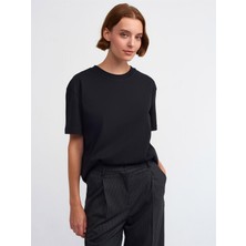 Dilvin 30312 Dekoratif Dikişli Bisiklet Yaka Tshirt-Siyah
